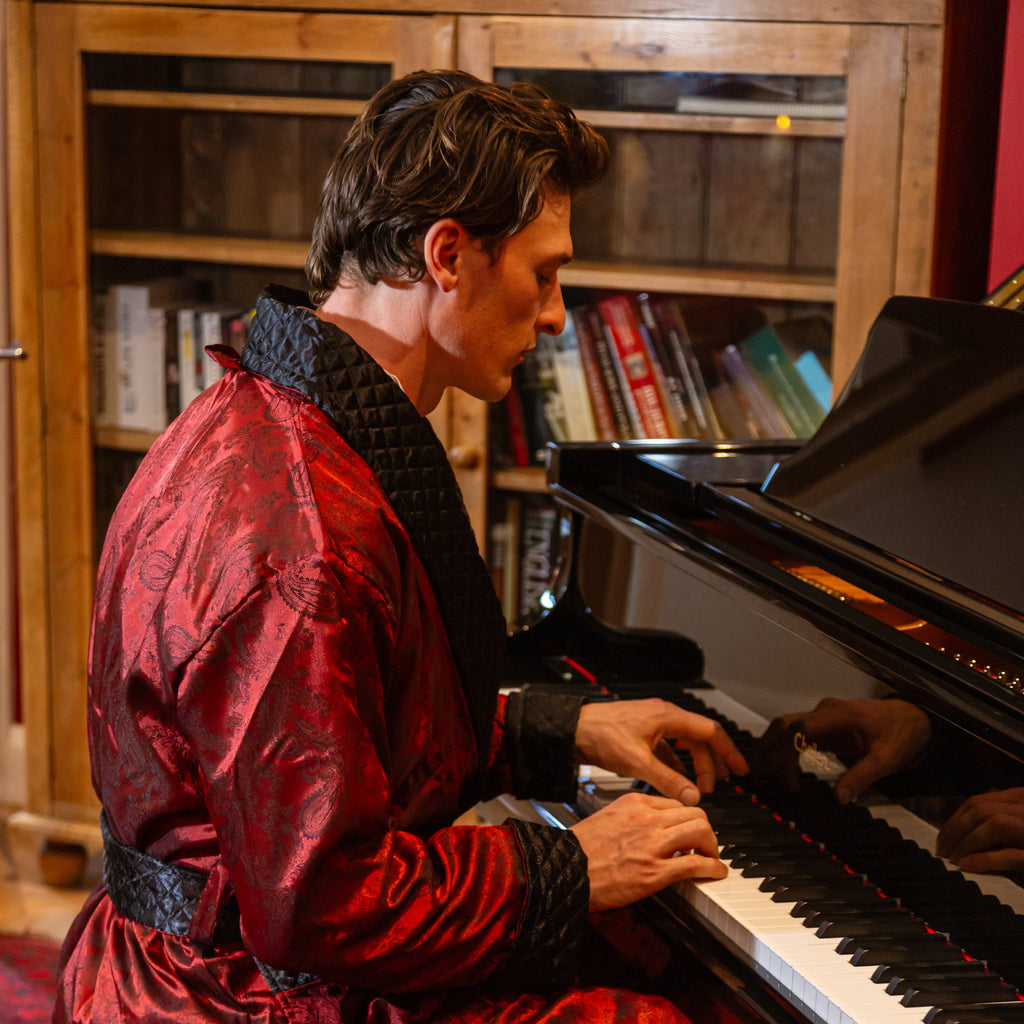 The Versatility of Cosy Smoking Jackets