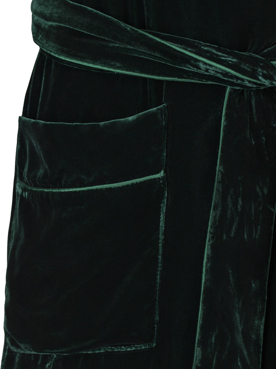 Emerald Isle silk velvet robe patch pocket and piping close-up